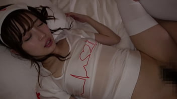 Preview 3 of Zsuzsa Vs Lara - 酔っぱらうとボディタッチが多くなっちゃうあざとい女の子 ピンク色の乳首がとても美しいしゃぶるとなかなか離そうとしない変態ワンコに中出し パート2
