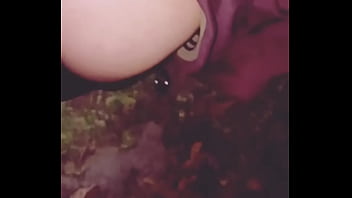 Preview 3 of Sunny Leone With Brett Rossi - PAREJA FOLLANDO DURO EN MITAD DE UN BOSQUE ABANDONADO EN LA NOCHE