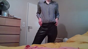 Preview 1 of Pak Lnd Xx Movie - Crossdresser secretary feels like rock&#039_n roll !
