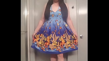 Preview 1 of Pusto Xxxx - Tropical Fish Outfit Video