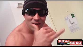 Preview 2 of Gato Le Lame La Concha - Safadinha casada queria pau grande! - Mia - Frotinha Porn Star -  -