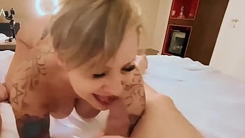 Preview 3 of Rap Sex Doctor Vs Nurse - Cassiana Costa se divertindo com amiga loira