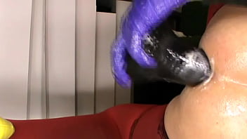 Preview 2 of Mosasbelas - Enorme dildo anale nero da 50 Cm 2E