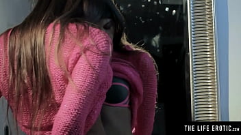 Preview 2 of Big Lekgo - Stunning girl watches herself in the mirror while she masturbates