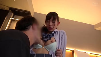 Preview 3 of Scottish Mature - 今日は、さきちゃんと1ヶ月ぶりのデートでした。 「頭ポンポンして？」と甘えたモード全開なさきちゃんと、美味しいディナーに舌鼓。ちょっと変わったシチュエーションでもちろんゴムなしです。 途中オイルをぶっかけやらしくテカる体をガン突き（｀＾&acute_）