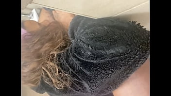 Preview 1 of Wap Pron - sucking in bathroom