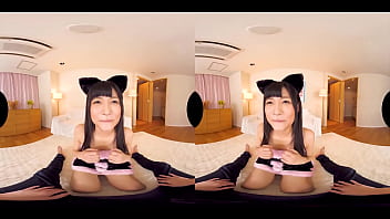 Preview 2 of Japanese Crowded Bus Sex - 山井すず　VR　先輩の為にすずがコスプレしてみたよ 貞の先輩をその気にさせて生中出しSEXしちゃった