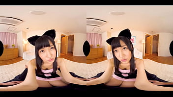 Preview 3 of Japanese Crowded Bus Sex - 山井すず　VR　先輩の為にすずがコスプレしてみたよ 貞の先輩をその気にさせて生中出しSEXしちゃった