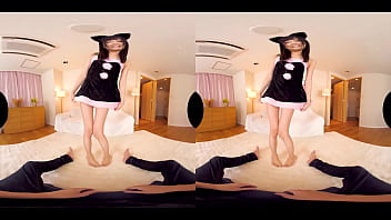 Preview 1 of Japanese Crowded Bus Sex - 山井すず　VR　先輩の為にすずがコスプレしてみたよ 貞の先輩をその気にさせて生中出しSEXしちゃった