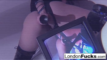 Preview 3 of Sexs 30 Seconds - Londons Keyes Hot TV Anal Solo