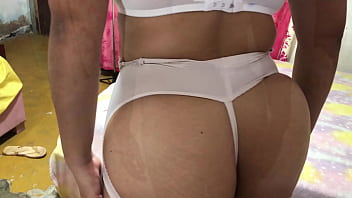 Preview 1 of Hi Jobs - Vecina Madura me invita a pasar a su casa anda cachonda y solita