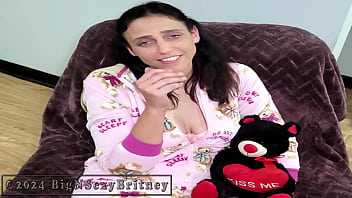 Preview 1 of Footjob Sound - Big N Sexy Britney The Southern Belle BJ Queen - &ldquo_Pajama Party&rdquo_ 1-Minute NSFW Teaser