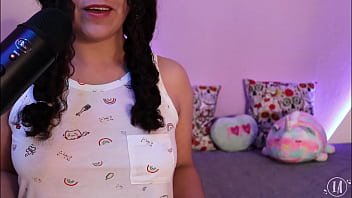 Preview 1 of Olivia Fox Full - asmr reaccion a videos de mis fans ilusion agatha episodio 18
