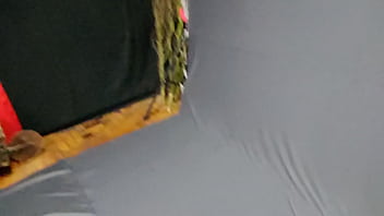 Preview 1 of Pareja Cuckold Real - SUCKLING THE PHOTOGRAPHER IN THE REHEARSAL