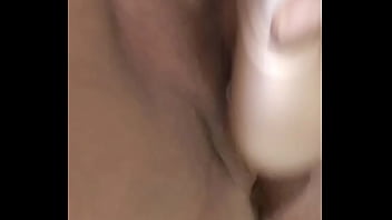 Preview 1 of Mom Sleep And Boy Teen - Amante y su Satisfyer