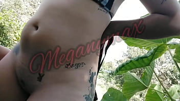Preview 3 of Mirror Game Show - Sexo en la finca meganYmax