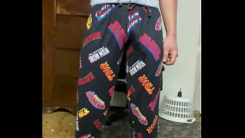 Preview 1 of Xnxx Kio - Peeing my Marvel PJs