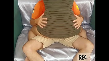 Preview 1 of Grabadas Chibolas Caseras - amo el enorme culo de mi hermanastra mientras me lo chupa,  hermosa latina montado mi verga