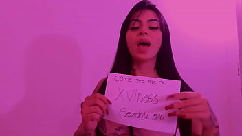 Preview 1 of Down The Birds And The B Cups - V&iacute_deo de verifica&ccedil_&atilde_o - SEXDOLL520