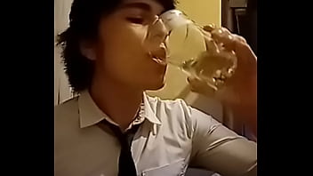 Preview 4 of Ass Anxxn - Criss drinks his piss after