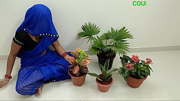 Preview 1 of Anak Kecil Ngsexs - इतनी खूबसूरत औरत कहीं पौधे बेचती है क्या चलो मेरे साथ जन्नत दिखाता हूं
