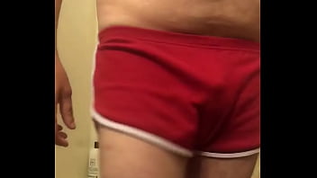 Preview 1 of Jopon Anal - Sexy man piss in shorts