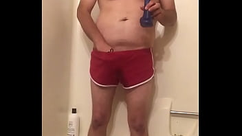 Preview 4 of Jopon Anal - Sexy man piss in shorts
