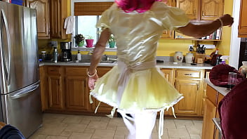 Preview 1 of Seal Pak Xvideo Fast Time - sissy crossdresser stuffs hole in maid dress after dishes