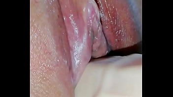 Preview 3 of Running From - Extreme Close up Dilding️