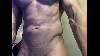 Preview 2 of Ssex Ritual - Tomando um Banho depois do treino