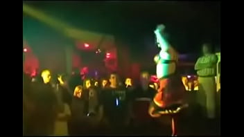 Preview 3 of Bbcsvidio Us Tante Vs Keponakan - Aliz&eacute_e ex cantante francesa se volvi&oacute_ striper