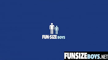 Preview 1 of Zareen Khan Fuck Videos - Big dick doctor deep raw anal during boy physical exam-FUNSIZEBOYS.NET