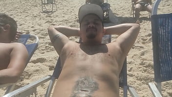 Preview 1 of Anal Tresome Nhd - PEGOU NA MALA DO AMIGO NA PRAIA