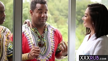 Preview 2 of Sexvideodasi - Horny massage professional Lea Lexis pleased black guy with her mouth and tight pussy