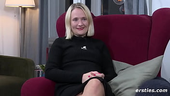 Preview 4 of Son And Other Mom - Die schwangere Lena W macht es sich selbst