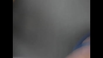 Preview 1 of Lesbians G Spot - Pezinhos da loirinha de havaianas no &ocirc_nibus 2