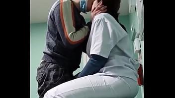 Preview 1 of Cei Natashas Bedroom - Enfermeira chupando e metendo no hospital com paciente