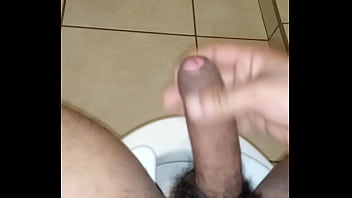 Preview 1 of Cfnm Rus Public - Haciendo una paja