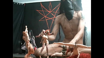 Preview 1 of Scarlllet Johansso - whore &amp_ her disturbing dolls