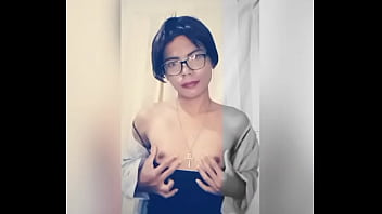 Preview 3 of Deutsch Sex In Park - T-girls from indonesia
