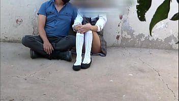 Preview 1 of Trick Sex Outdoor Money - Estudiante chupando la pija de su compa&ntilde_ero de la escuela