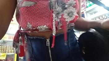 Preview 1 of 14 Boas - no mercado encontrei uma  sem calcinha logo ofereci carona e concegui foder a bucetinha gostosa da negrinha
