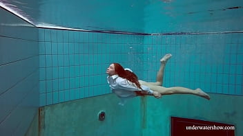 Preview 1 of Juliana Mom Son Sex - Big natural tits babe Lola underwater swimming
