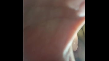 Preview 3 of Josi - caliente masturb&aacute_ndose con un dildo en el ba&ntilde_o