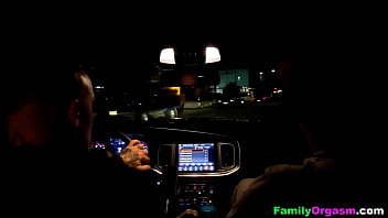 Preview 1 of Creaming En Gran Video Parte 2 - FamilyOrgasm - Stepdads Found Their Stepdaughters Working On The Streets
