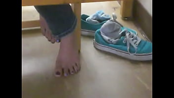 Preview 3 of Wnxxbaby Com - Barefoot Now I can study