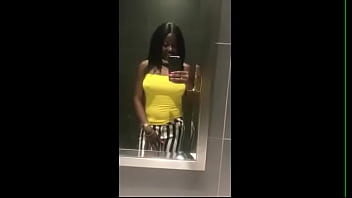 Preview 1 of Son Rip Sleep Mon - Youtube Sexy Ebony Plus Her Leaked Nude Dance
