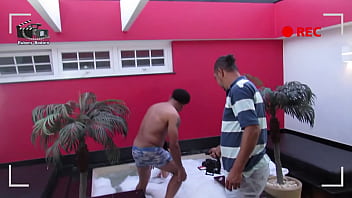 Preview 1 of Incestuous Videos - Making of da grava&ccedil_&atilde_o da cena atriz novata com ator Mr Rola. ((( Completo no xvideos red )))