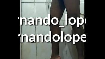 Preview 2 of Watch Full Porn Movies - Flagra,  tomando banho e mostrando tudo
