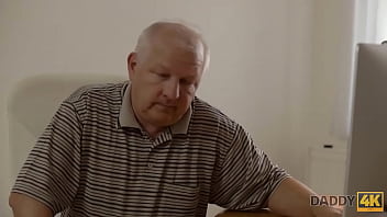 Preview 1 of Aliya Batt Tube - DADDY4K. Sch&ouml_ne Nymphe genie&szlig_t Tabu-Sex mit dem alten Vater ihres Freundes